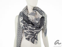 Load image into Gallery viewer, Wollschal Quadrato