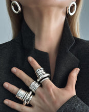 Load image into Gallery viewer, Statement-Ring
